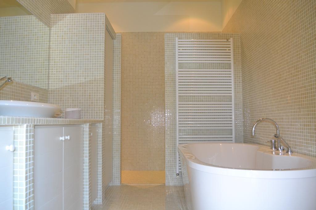 Bed and Breakfast Mas A L'Improviste Maillane Номер фото
